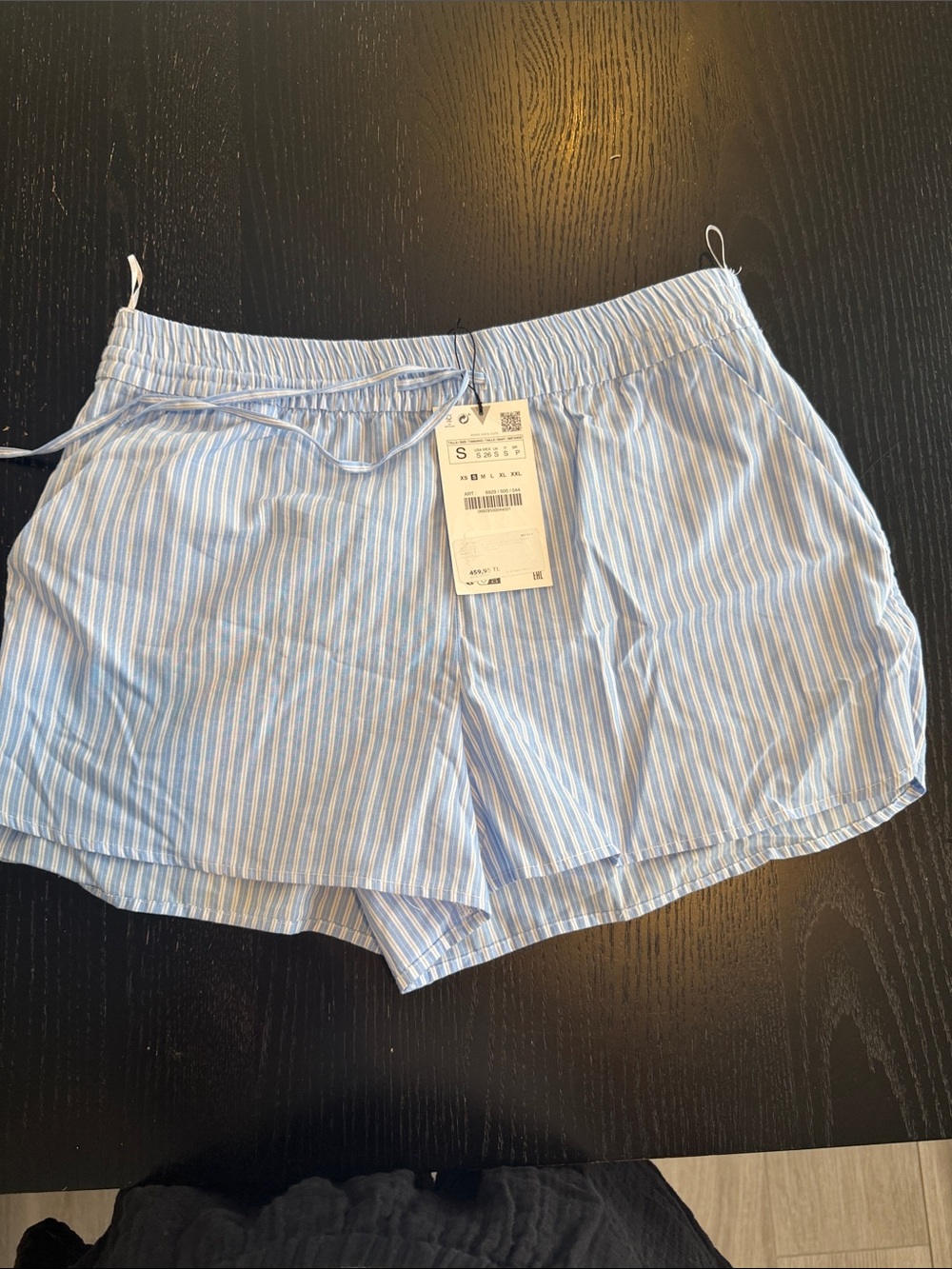 Zara women shorts brand new size small
